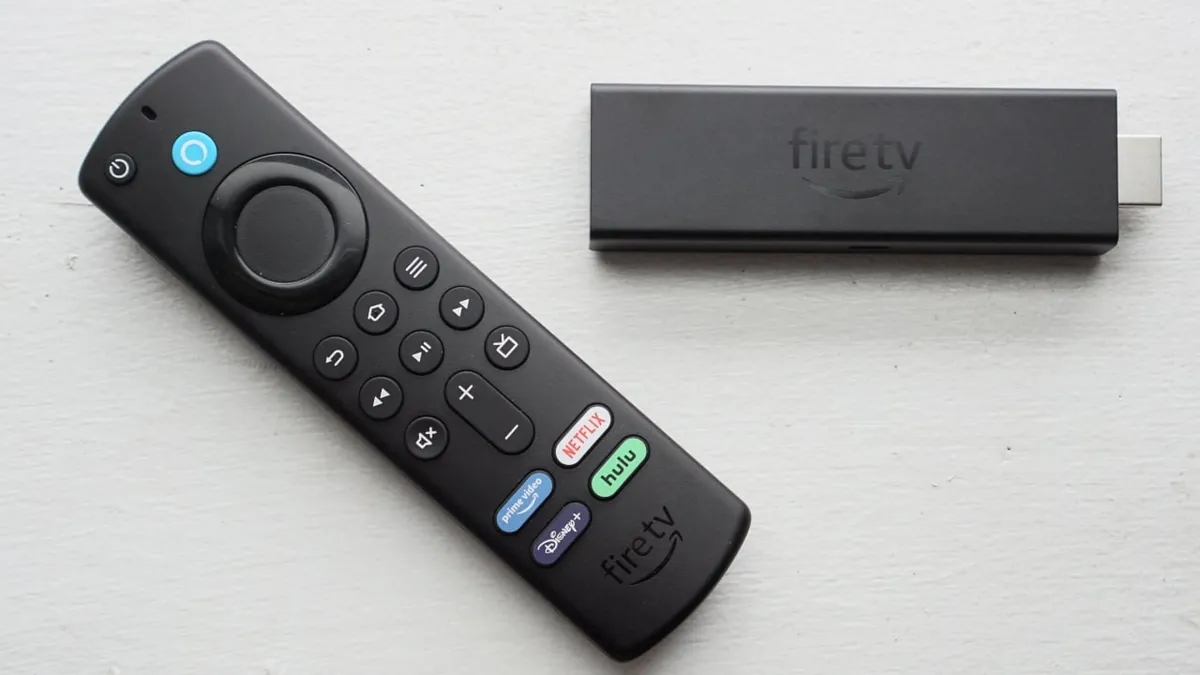 Amazon Firestick 4K Max avec sa télécommande, le boîtier IPTV pick valeur pour la plupart des utilisateurs canadiens en 2026