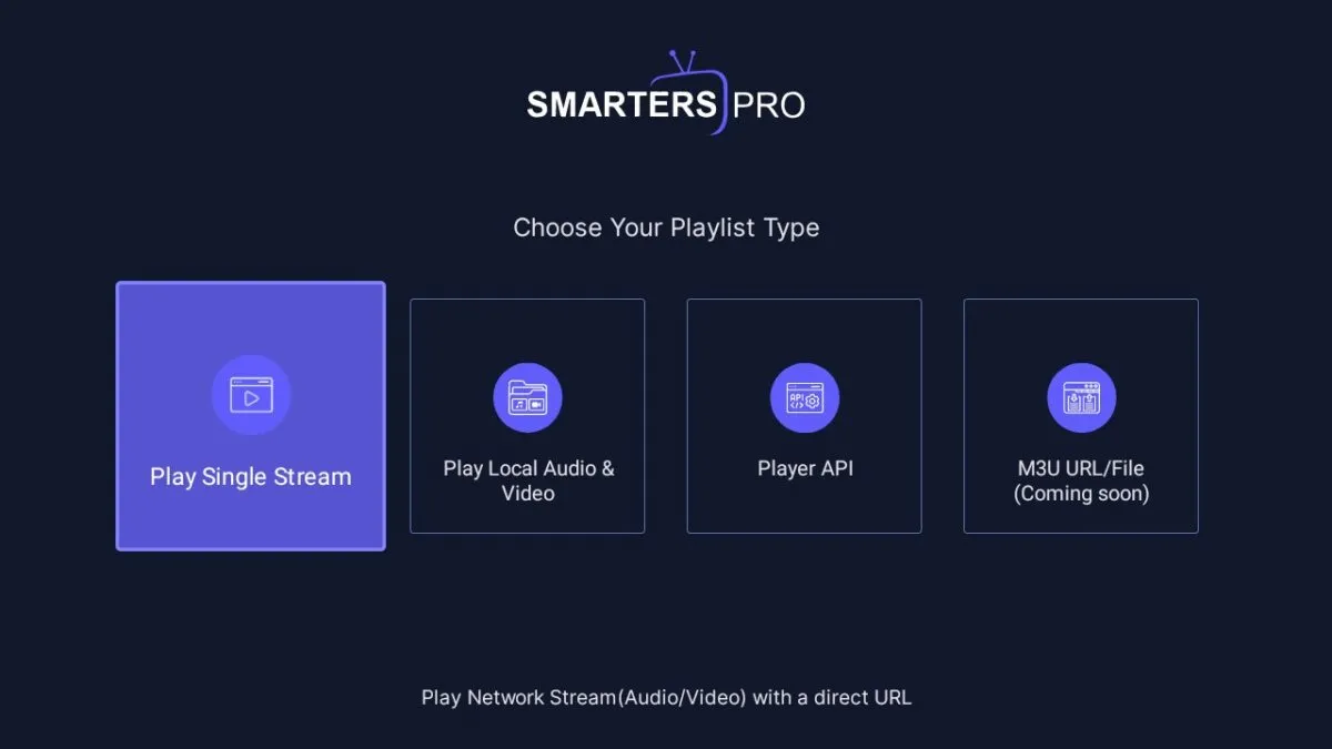 Premier écran de lancement IPTV Smarters Pro avec options pour ajouter un nouvel utilisateur avec Xtream Codes API ou URL de fichier playlist, l'étape initiale de configuration IPTV Smarters Pro pour le Canada